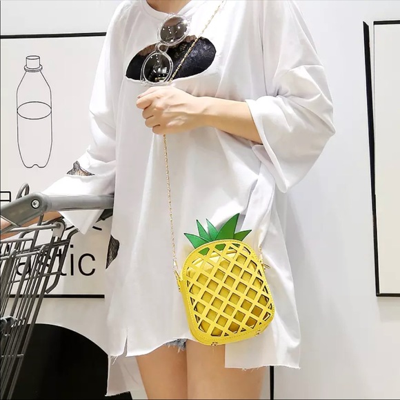 Pineapple crossbody🎈LAST ONE 🎈 - Picture 2 of 6